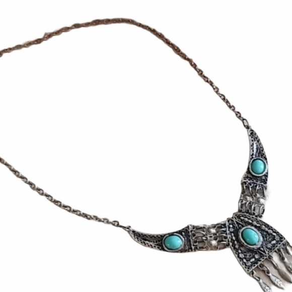 HOST PICK ON SALE 🔥 Boho tribal southwestern inspired faux turquoise necklace - Picture 10 of 10